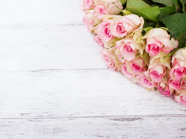 Большой дорогой букет розовых роз шаблон для открытки