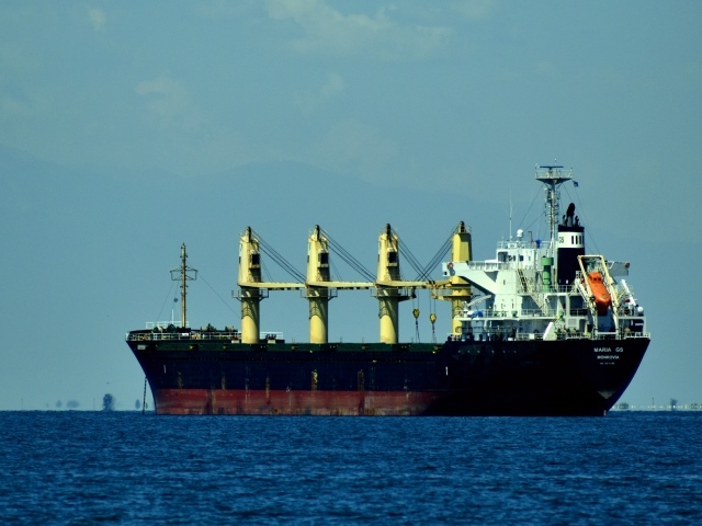 Большое грузовое судно MARIA GS 