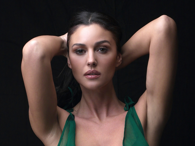 Элегантная итальянская актриса Моника Беллуччи