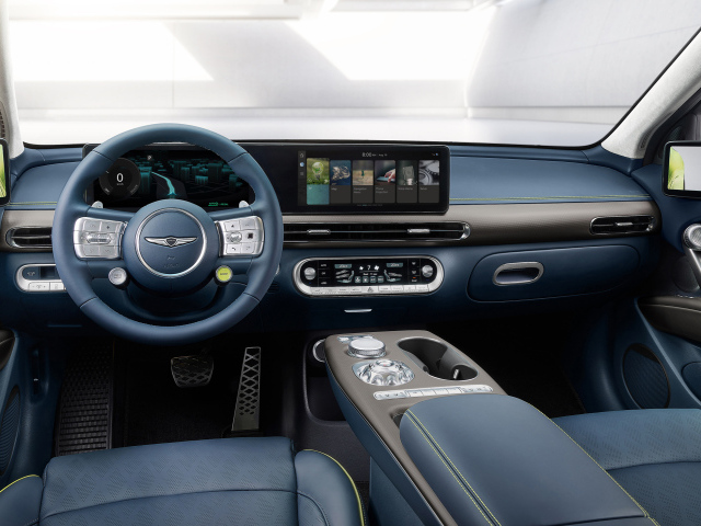 Кожаный салон автомобиля Genesis GV60, 2021 года