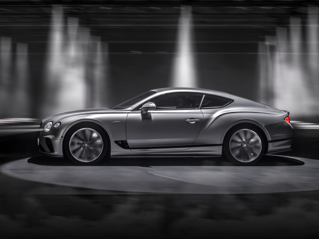 Автомобиль Bentley Continental GT Speed 2021 года вид сбоку