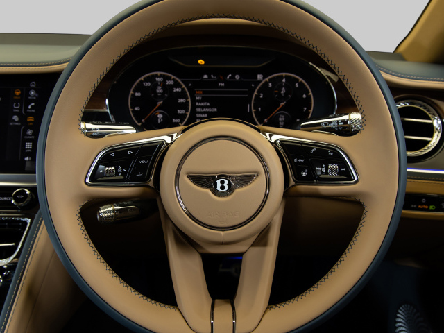 Кожаный руль автомобиля Bentley Flying Spur V8 First Edition 2021 года