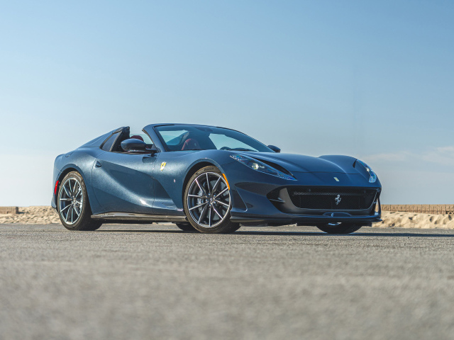 Спортивный автомобиль  Ferrari 812 GTS, 2021 года