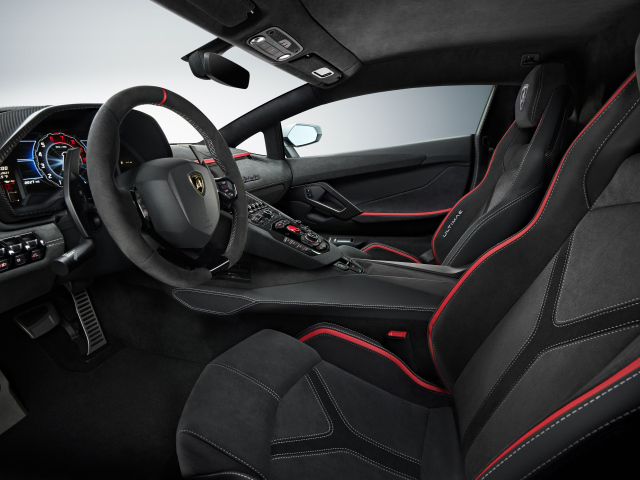 Салон автомобиля Lamborghini Aventador LP 780-4 Ultimate 2021 года