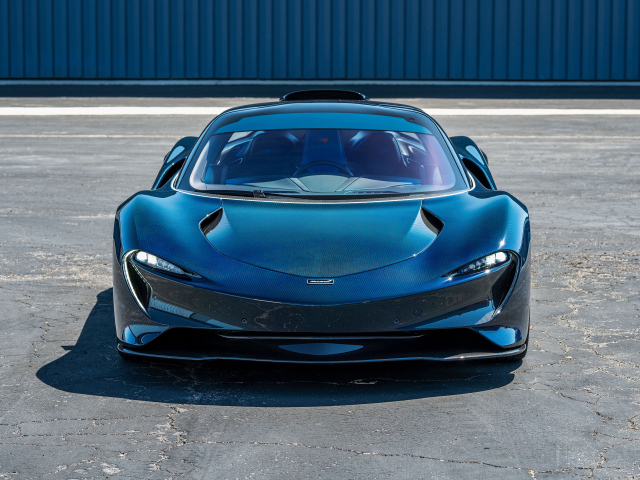 Синий спорткар McLaren Speedtail