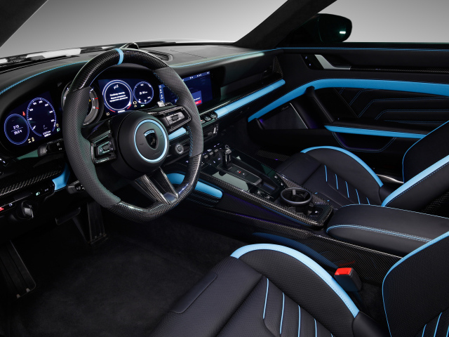 Стильный салон автомобиля Porsche 911 Turbo S Stinger GTR 3 2021 года