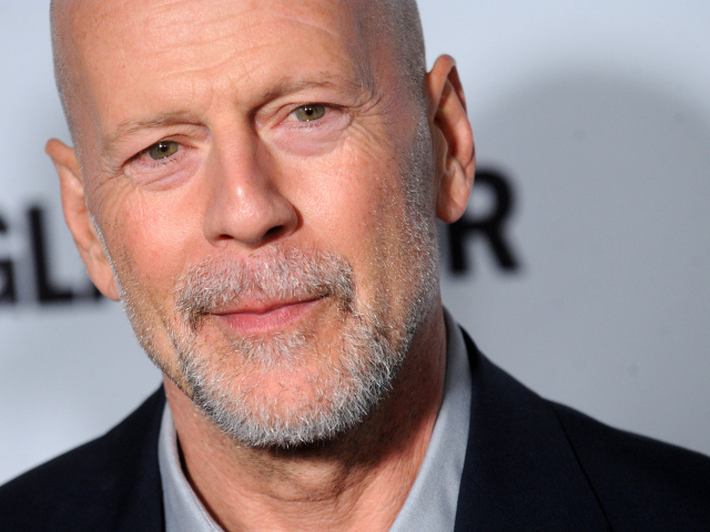 Красивый мужчина, актер Брюс Уиллис