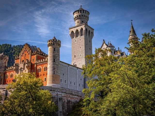 Старинный замок Нойшванштайн, Бавария. Германия