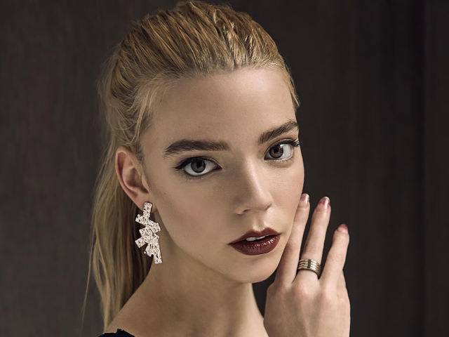 Красивая молодая аргентинская актриса Аня Тейлор-Джой