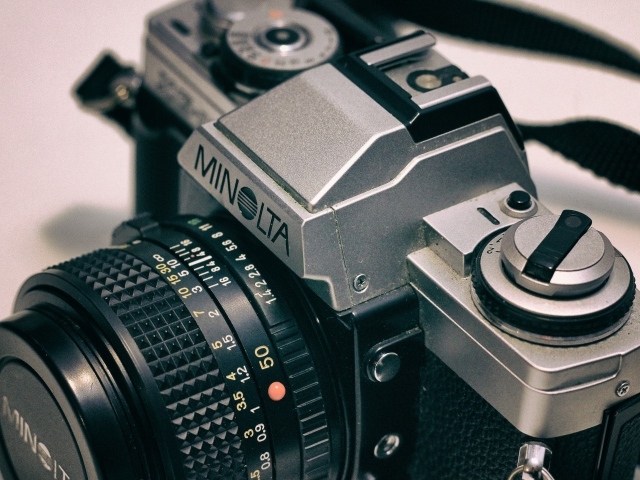 Старый фотоаппарат MINOLTA крупным планом 