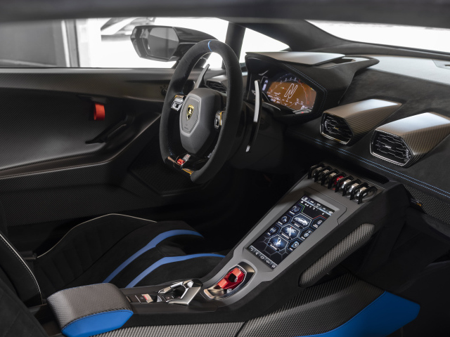 Салон  автомобиля lamborghini huracan, 2021 года 