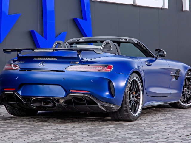 Синий мерседес Posaidon RS 830+ Roadster 2021 года 