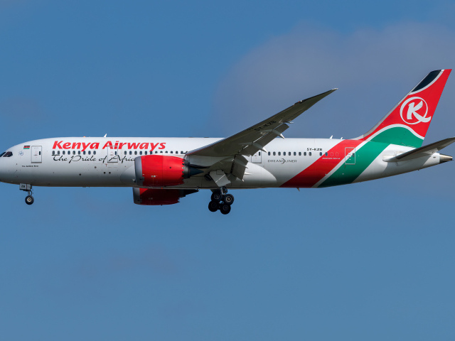 Пассажирский Boeing 787-8 авиакомпании  Kenya Airways в небе