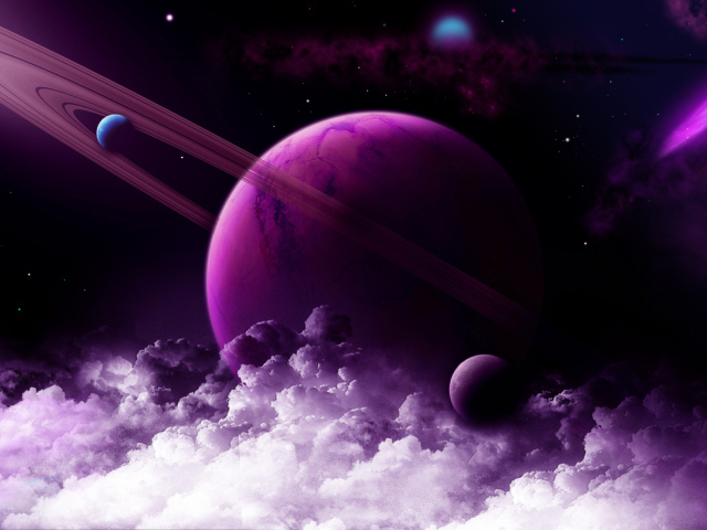 Большая планета Сатурн над белыми облаками 