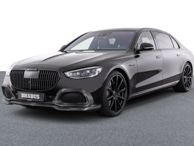 Стильный автомобиль Brabus 850 2023 года