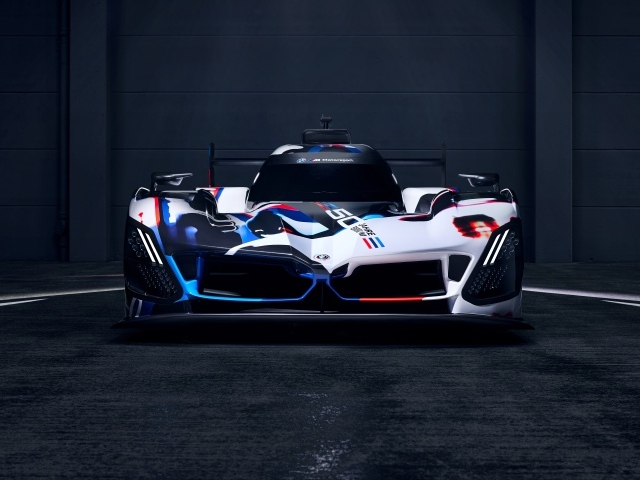 Гоночный автомобиль  BMW M Hybrid V8