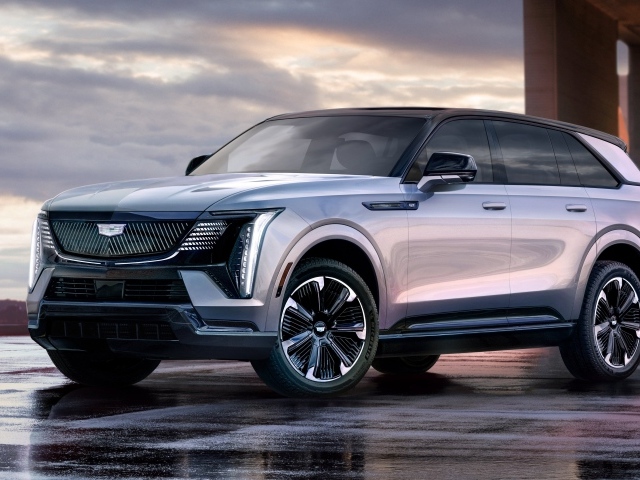 Новый автомобиль Cadillac Escalade IQ Sport 2025 года
