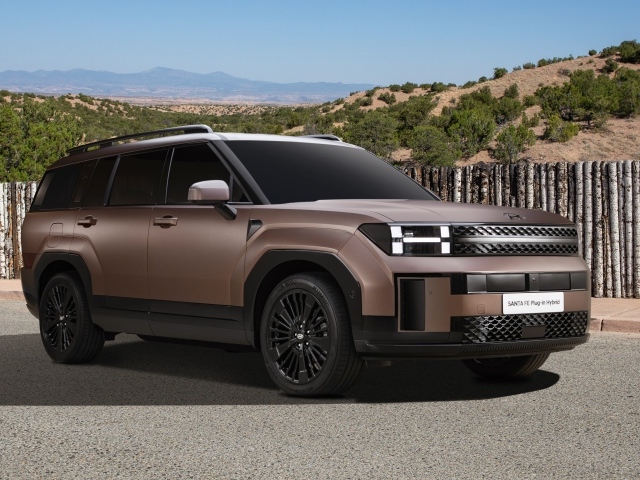 Внедорожник Hyundai Santa Fe Plug-In Hybrid 2023 года