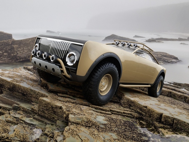 Автомобиль Maybach With Virgil Abloh стоит на камнях