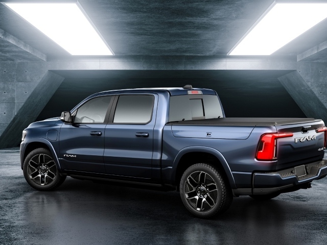 Пикап Ram 1500 REV 2025 вид сзади