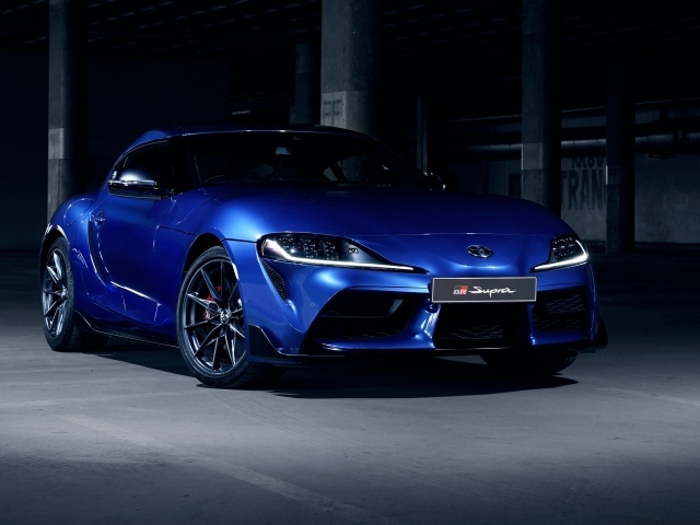 Синий автомобиль Toyota GR Supra 3.0 MT 2023  года