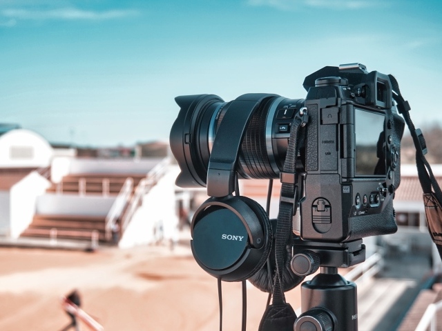 Профессиональный фотоаппарат Сони крупным планом