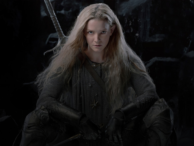 Девушка воин с длинными волосами