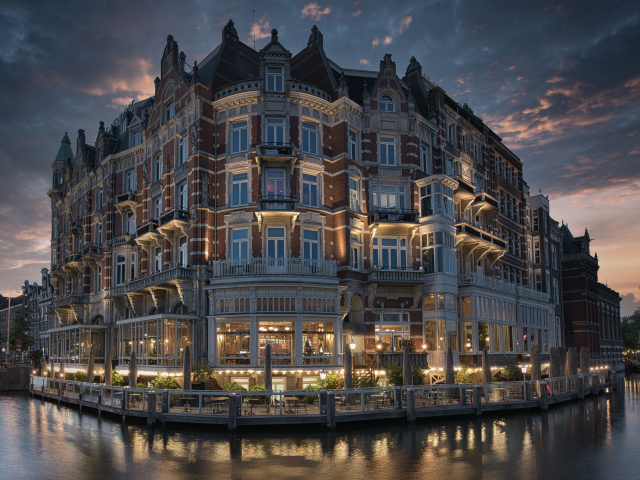 Красивый отель Hotel De L'Europe, Амстердам. Нидерланды
