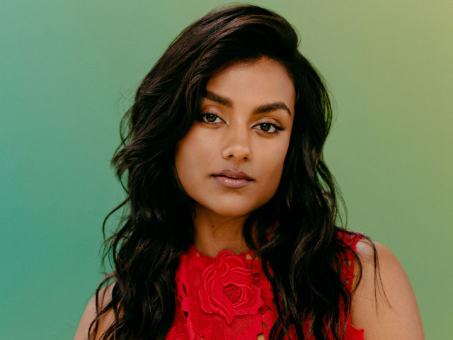 Молодая британская актриса Симон Эшли крупным планом