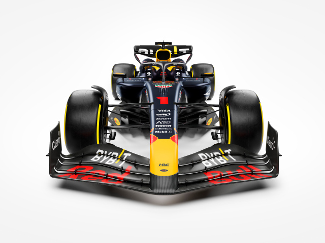 Гоночный автомобиль Red Bull RB20 2024 года вид спереди