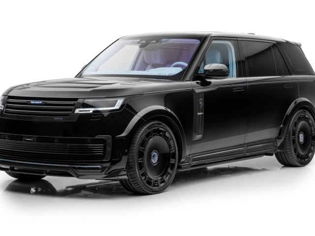 Вид спереди на черный внедорожник Mansory Range Rover SV LWB Heritage 2023 года