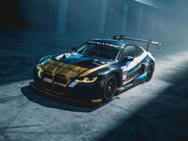 Гоночный автомобиль BMW M4 GT3 Endurance Cup