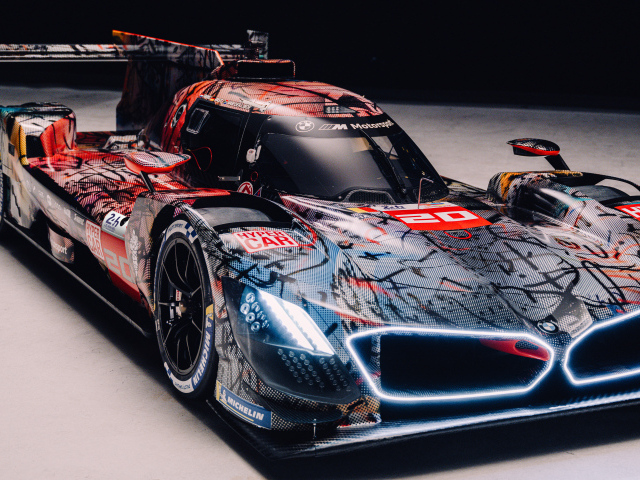 Новый спортивный автомобиль  BMW Art Car By Julie Mehretu