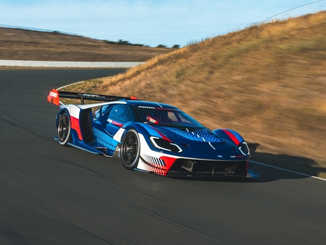 Гоночный автомобиль Ford GT Mk IV 2023 года