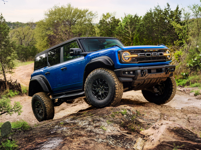 Внедорожник Ford Bronco Raptor Black Appearance Package 2024  года