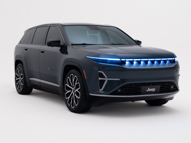 Автомобиль Jeep Wagoneer S Launch Edition 2024 года