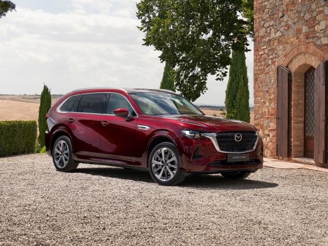 Бордовый автомобиль  Mazda CX-80 E-Skyactiv PHEV AWD 2024 года