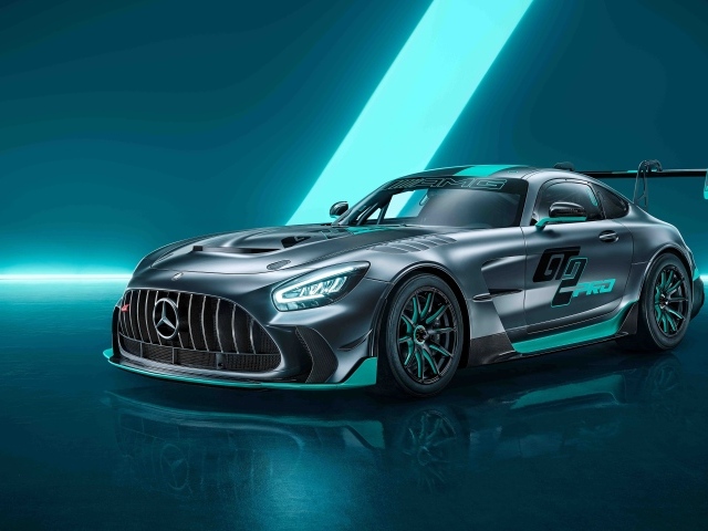 Быстрый автомобиль Mercedes-AMG GT2 PRO