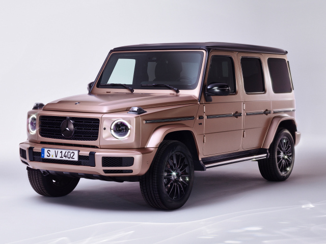 Стильный автомобиль Mercedes-Benz G 500 Stronger Than Diamonds