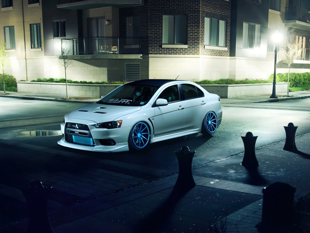 Автомобиль Mitsubishi Lancer Evo JDM
