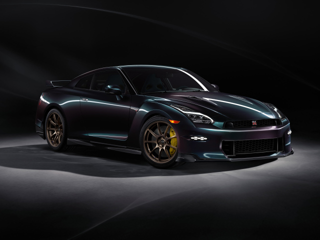 Автомобиль Nissan GT-R T-Spec Takumi Edition 2024 года