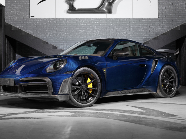 Вид спереди на TopCar Porsche 911 Turbo S Stinger GTR Stealth Edition 2024  года