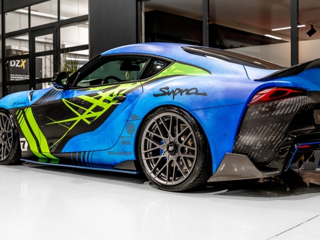 Вид сбоку на автомобиль Toyota Supra PD Aerodynamic Kit