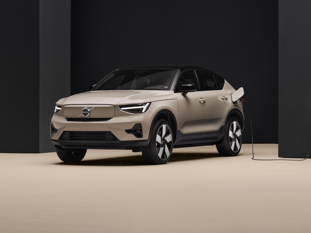 Автомобиль Volvo EC40 2024  года