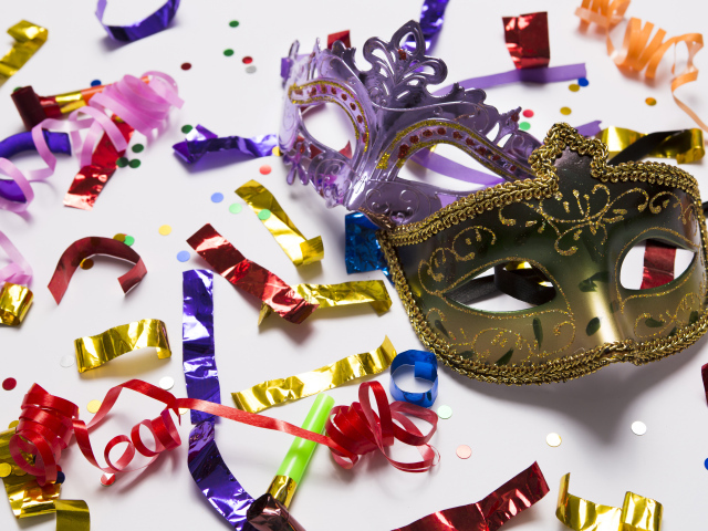 Карнавальная венецианская маска с конфетти 
