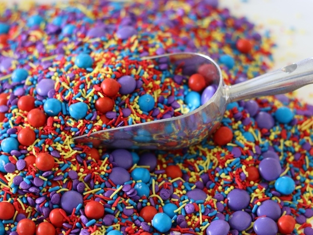 Разноцветная посыпка для десертов