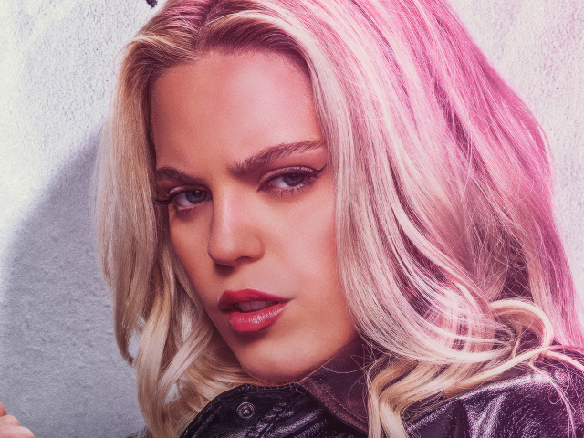 Рене Рэпп в фильме Дрянные девчонки, 2024