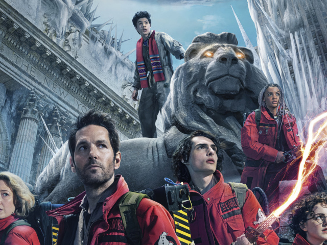 Главные герои фильма Охотники за привидениями: Леденящий ужас, крупным планом