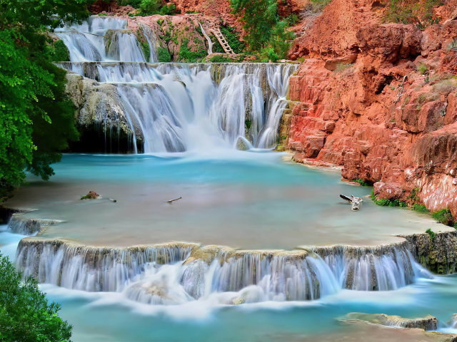 Водопад в национальном парке Гранд Каньон, Аризона. США