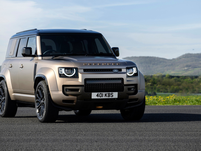 Автомобиль Defender OCTA 2024 года